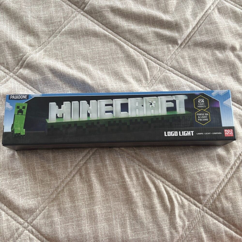 Paladone Minecraft Logo Light Official Gaming Desk Decor 2 Light Modes